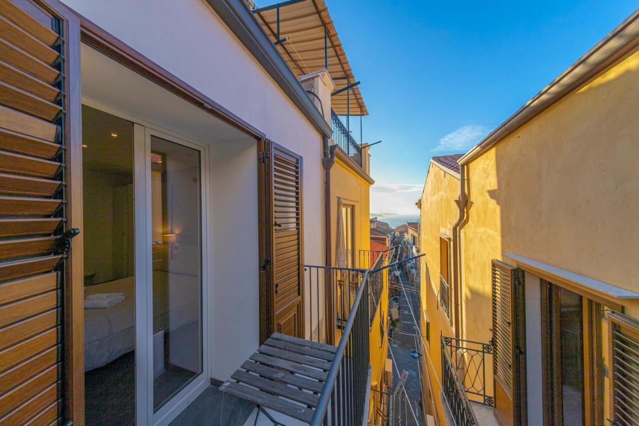 Kefa Holiday - Alle Torri Apartments Cefalu Bagian luar foto