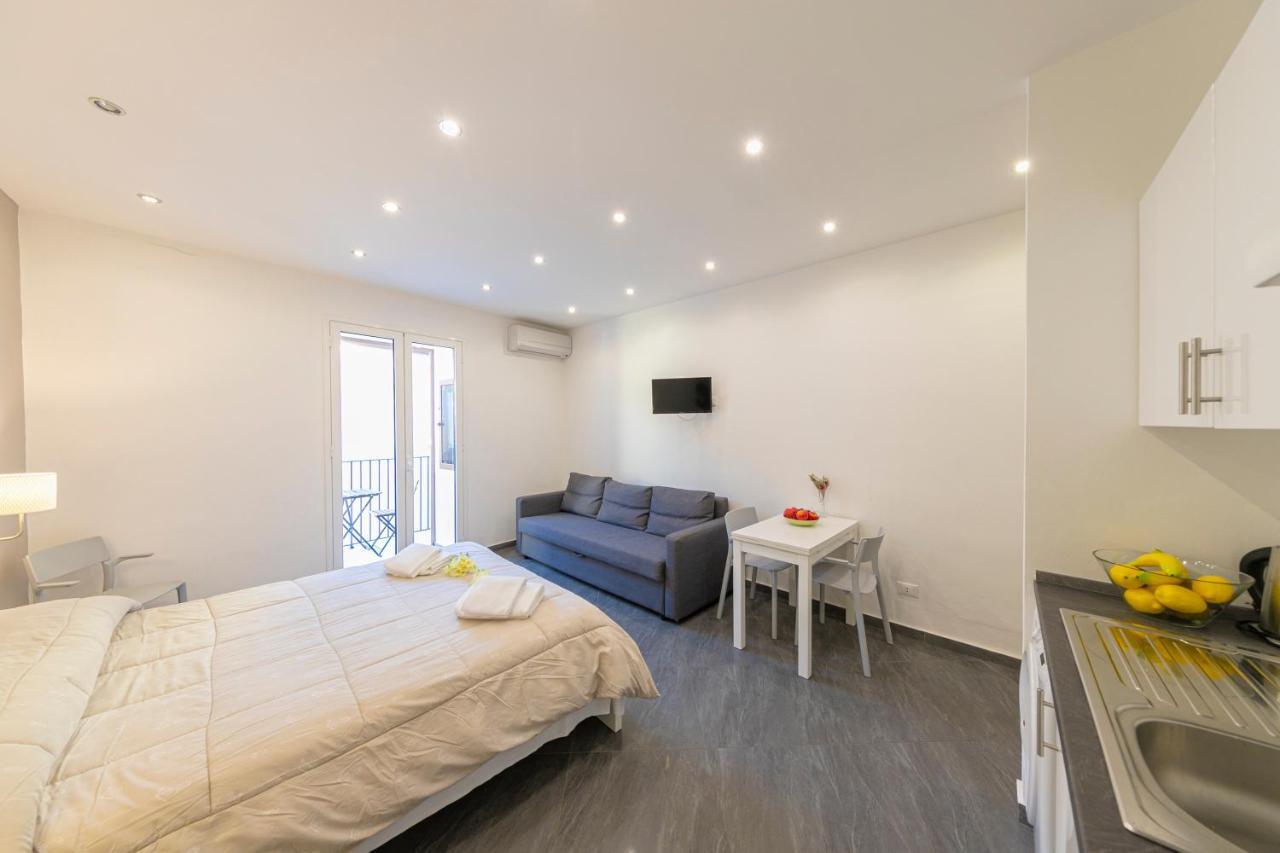 Kefa Holiday - Alle Torri Apartments Cefalu Bagian luar foto