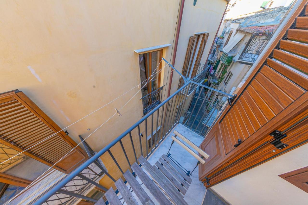 Kefa Holiday - Alle Torri Apartments Cefalu Bagian luar foto